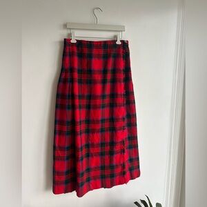 Plaid vintage made in Scotland Red and Black Women's Skirt kilt